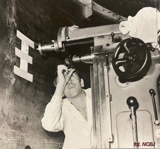 Routing and milling of holes for horizontal channels in the reactor vessel wall