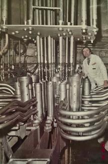 Final check of the condition of the equipment in the reactor pool before start-up